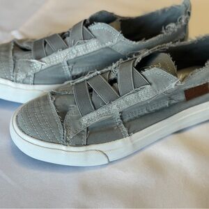 Blowfish Malibu Womens Shoes Size 7 Slip On Light Grey